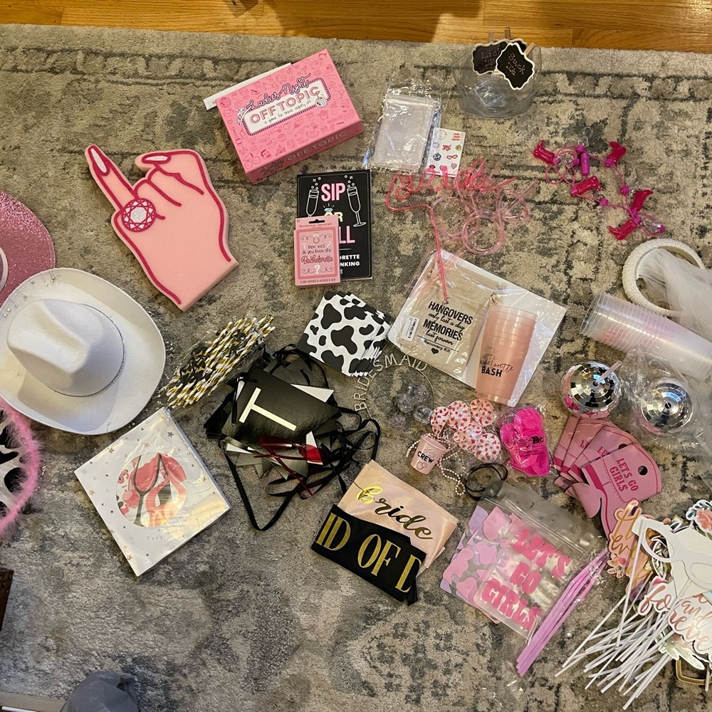 Bachelorette party games and decor